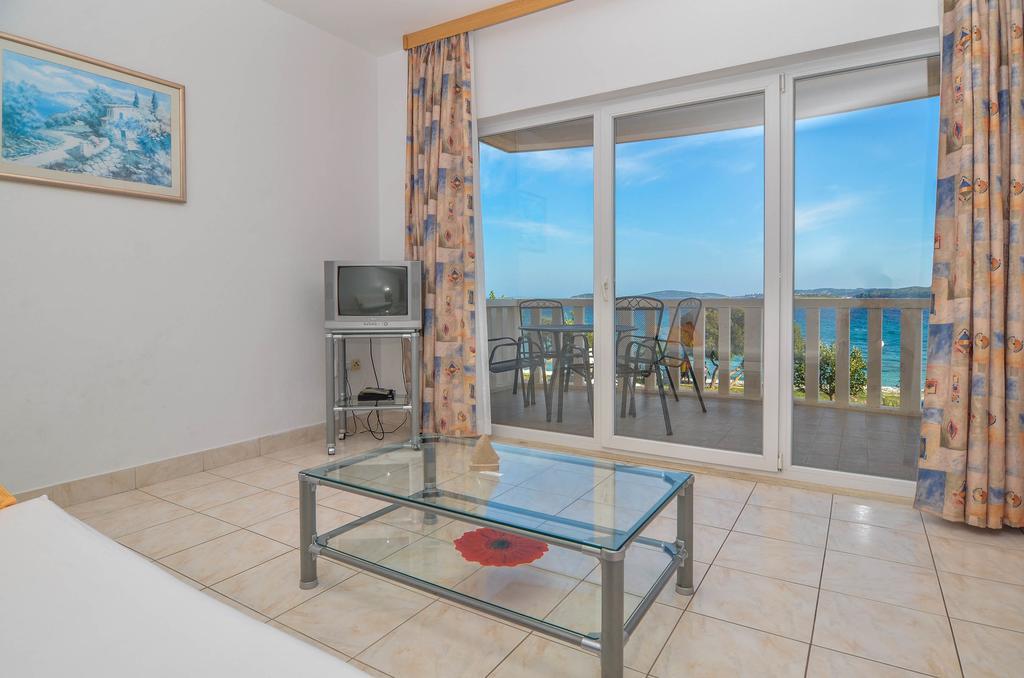 Apartments Villa Iva Orebić Стая снимка