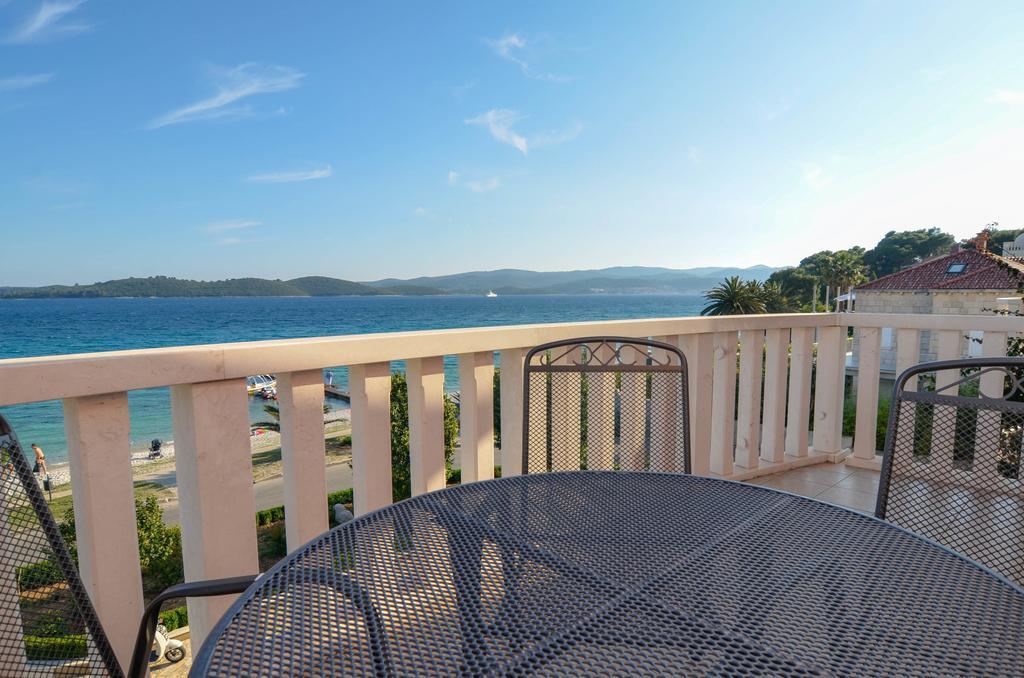 Apartments Villa Iva Orebić Стая снимка