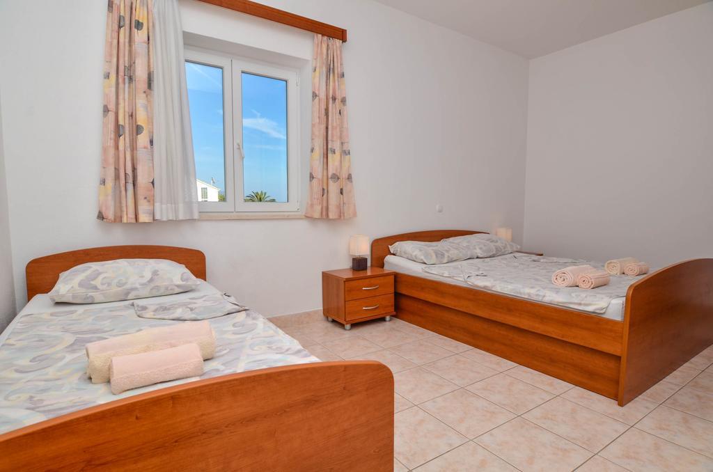 Apartments Villa Iva Orebić Стая снимка